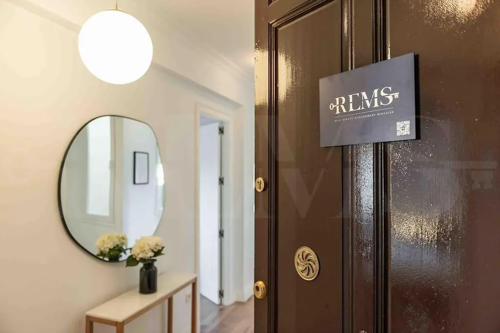 Modern Apartment Next To The Cervantes Theatre By Rems マラガ