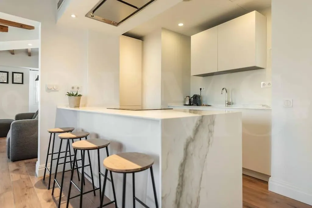 Modern Apartment Next To The Cervantes Theatre By Rems Málaga 0*,  Spagna