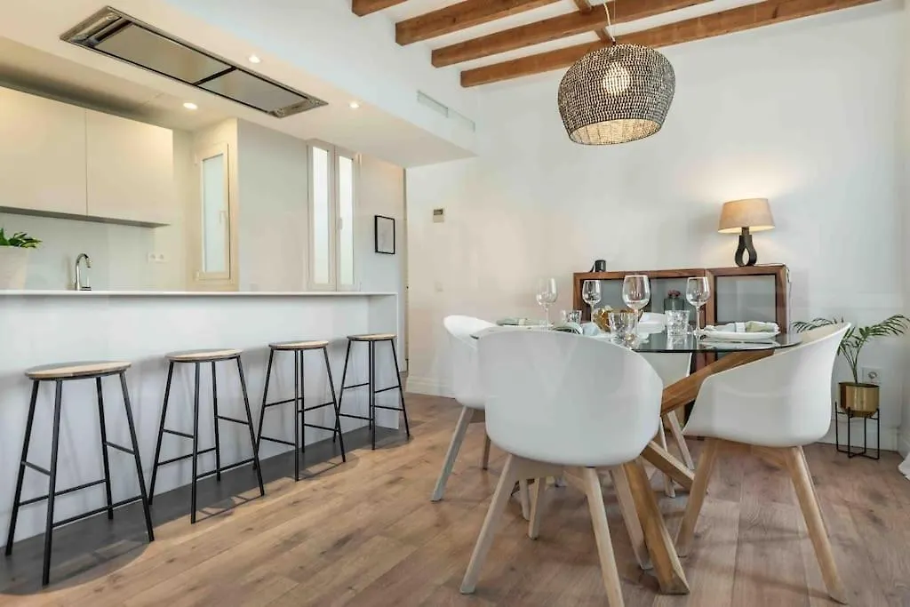 Modern Apartment Next To The Cervantes Theatre By Rems Málaga Spagna
