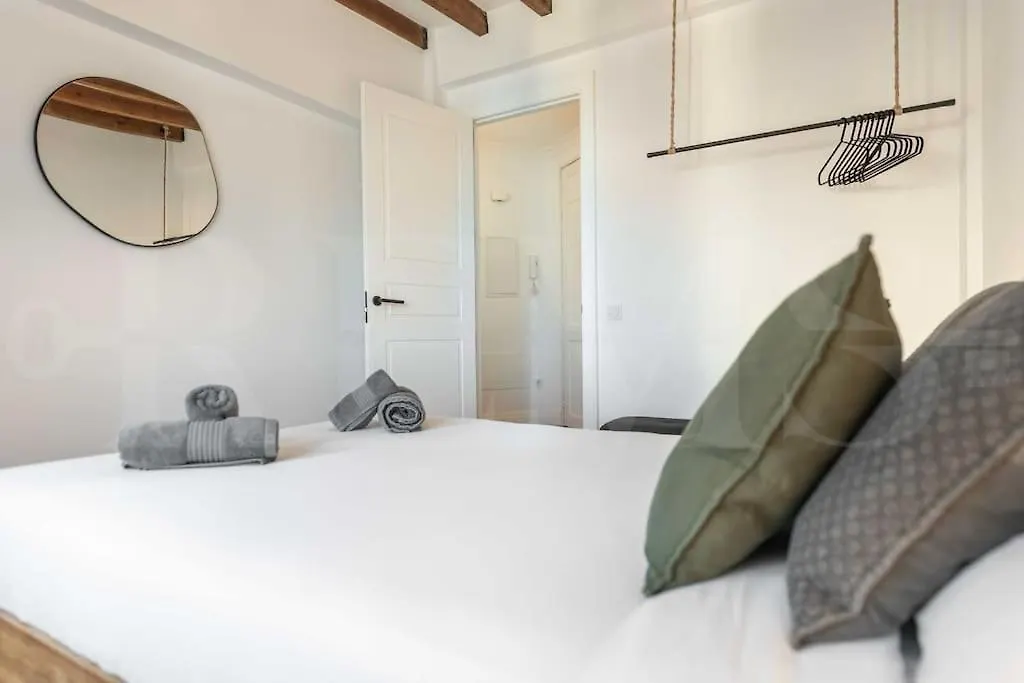 Modern Apartment Next To The Cervantes Theatre By Rems Malaga